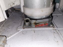 côté moteur3.jpg