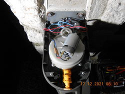 En Ouvrant Le Capot.JPG